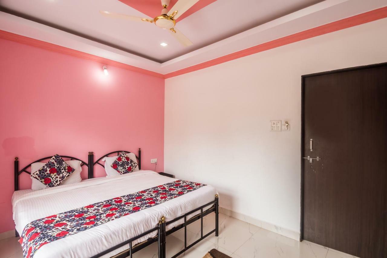 Queen Of Queen'S Hotel Calangute Exterior foto